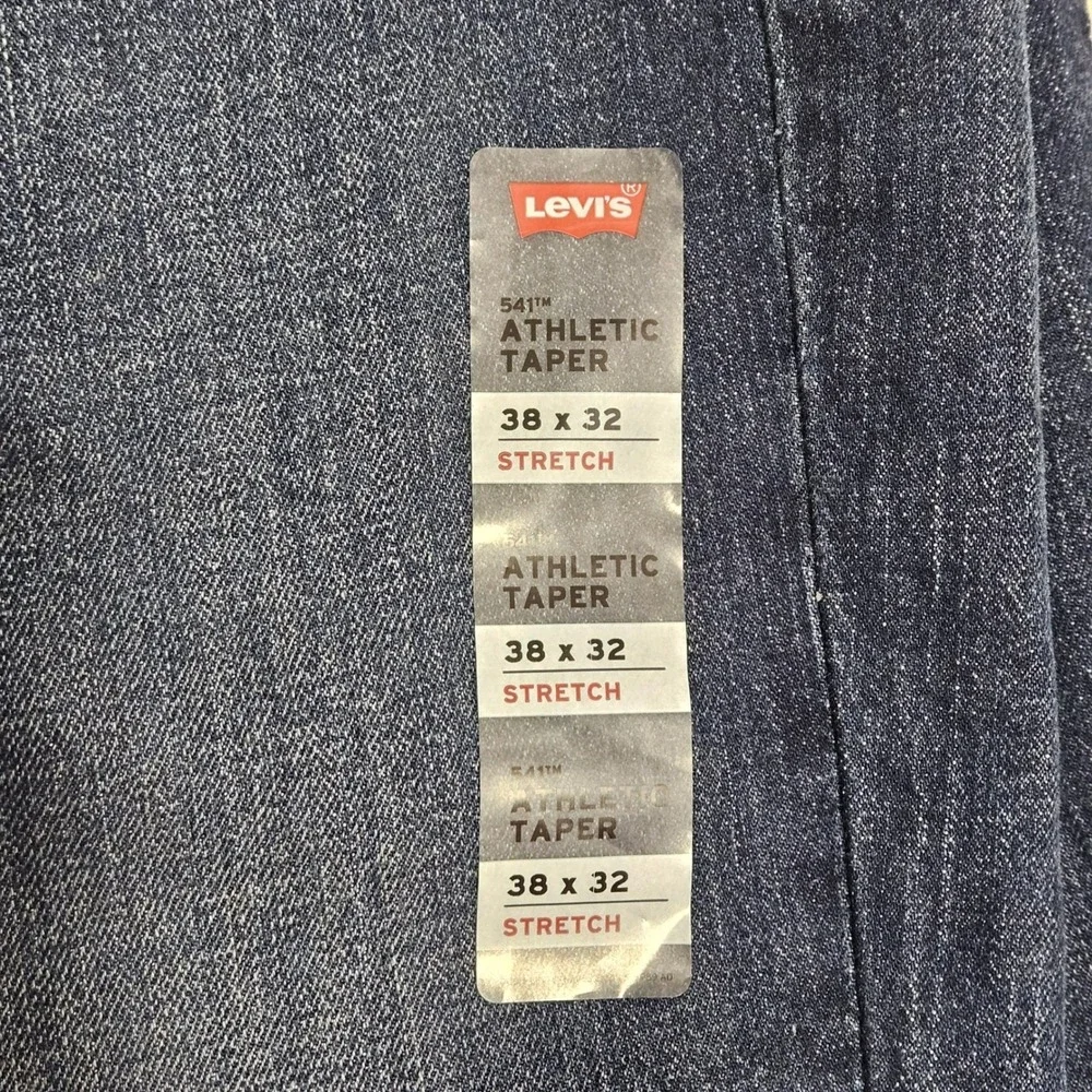 Levis levis 541
